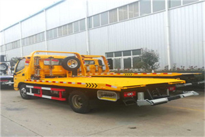 蕉城区附近拖车救援搭电